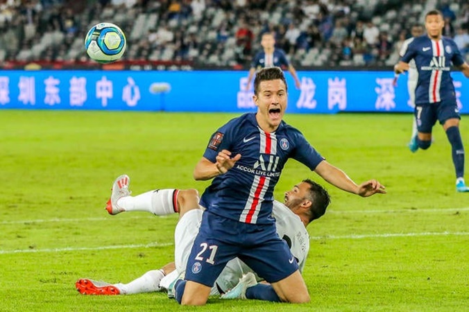 Đắng cho PSG, tân binh vừa xỏ giày ra mắt đã phải gặp chấn thương