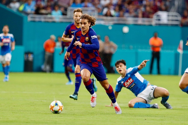 Ảnh bài viết Điểm nhấn Barca 2-1 Napoli: 'Viên ngọc La Masia' tỏa sáng; Đau đầu vì Griezmann