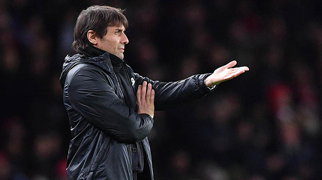 Cựu sếp lớn Inter Milan dành lời khó nghe cho Antonio Conte