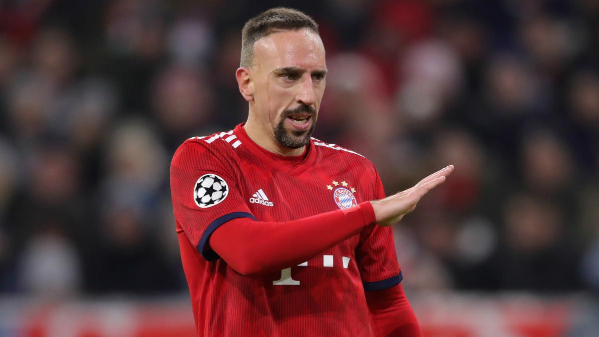 5 cái tên "siêu chất lượng" vẫn có thể cập bến Premier League
