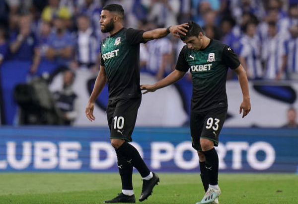 Sát thủ 19 tuổi vụt sáng, Porto cay đắng bị loại khỏi Champions League