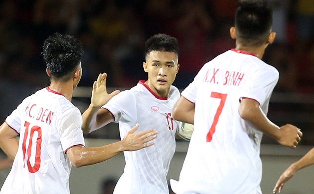 U18 Việt Nam bất lợi như thế nào trong cuộc đua giành vé vào bán kết?