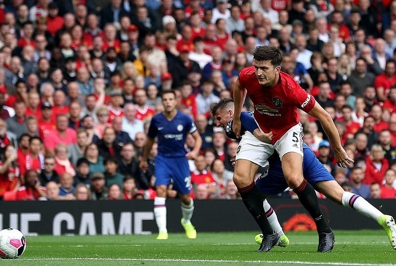 Ảnh bài viết Gạt Maguire, bại tướng M.U chỉ ra cái tên duy nhất cùng đẳng cấp Van Dijk