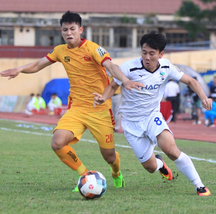 Làm thế nào để lứa Xuân Trường, Tuấn Anh... vô địch V-League?