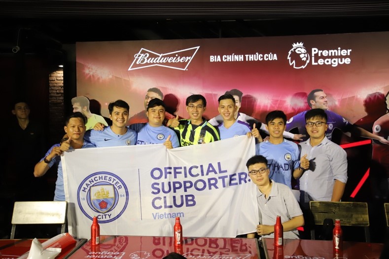 “Vua Bia” Budweiser bắt tay Vua bóng đá Ngoại Hạng, đem cơ hội đi Anh cho Fan Việt