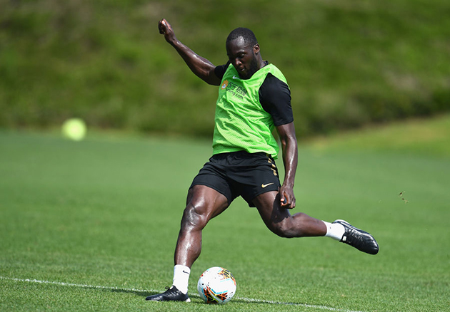 Ảnh bài viết Bị chê béo phì, Lukaku nỗ lực làm điều này trên sân tập