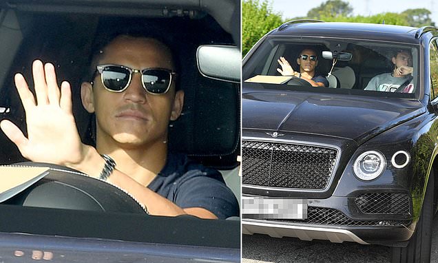 Ảnh bài viết Tới Carrington, "ông hoàng lương bổng" vẫy tay tạm biệt Man Utd?