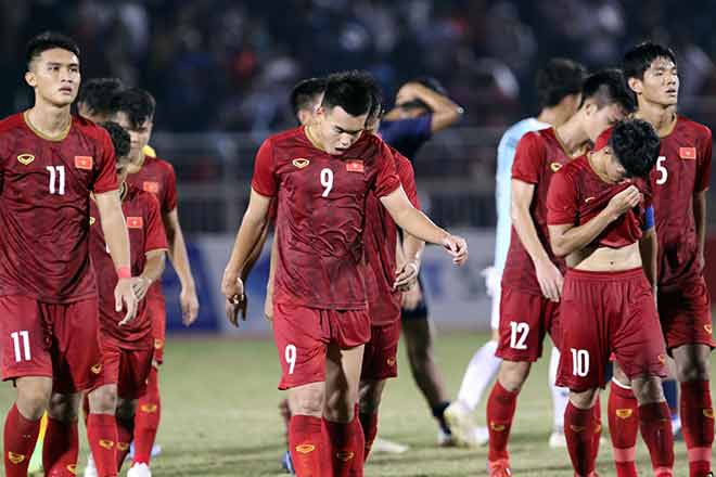 Nghịch lý khó tin nhưng có thật của bóng đá trẻ Việt Nam
