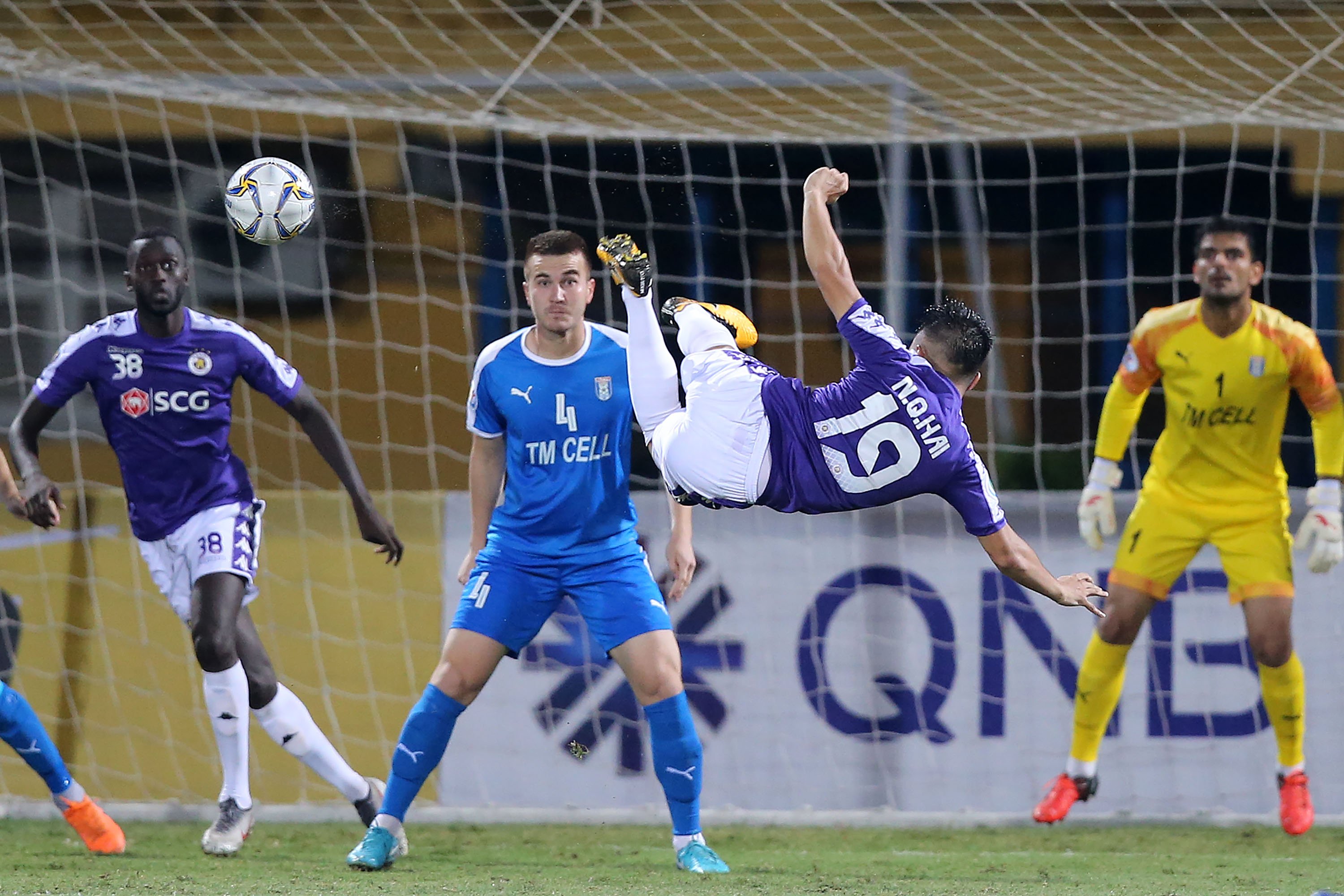Hà Nội FC và nỗi lo "đội bóng một người"