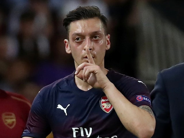 Bị tân binh "đe dọa", Ozil nói gì?
