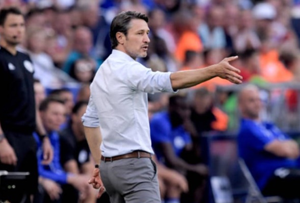Bayern vùi dập Schalke, Kovac và Wagner bất ngờ đều có cùng một phản ứng