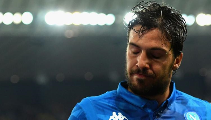 Có “bom tấn” 42 triệu euro, Napoli vẫn gây khó khăn cho “người thừa”