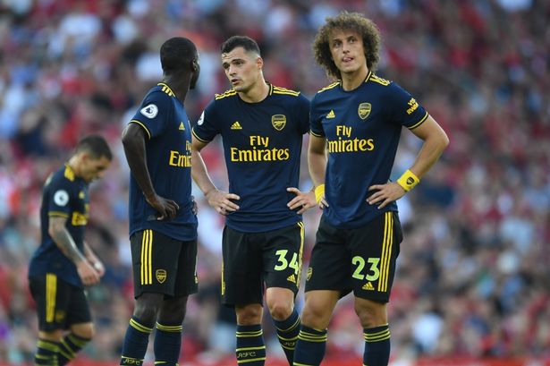 Góc Arsenal: "Lão tướng" muốn hồi hương và câu chuyện tính phòng ngự của tuyến ba