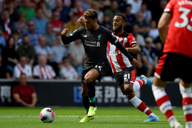 Mặc CĐV chỉ trích, "cục tạ" Liverpool vẫn lên tuyển