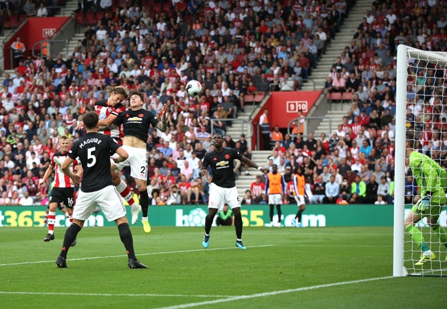 'Anh ta đứng đầu về khả năng đánh chặn trước Man Utd'