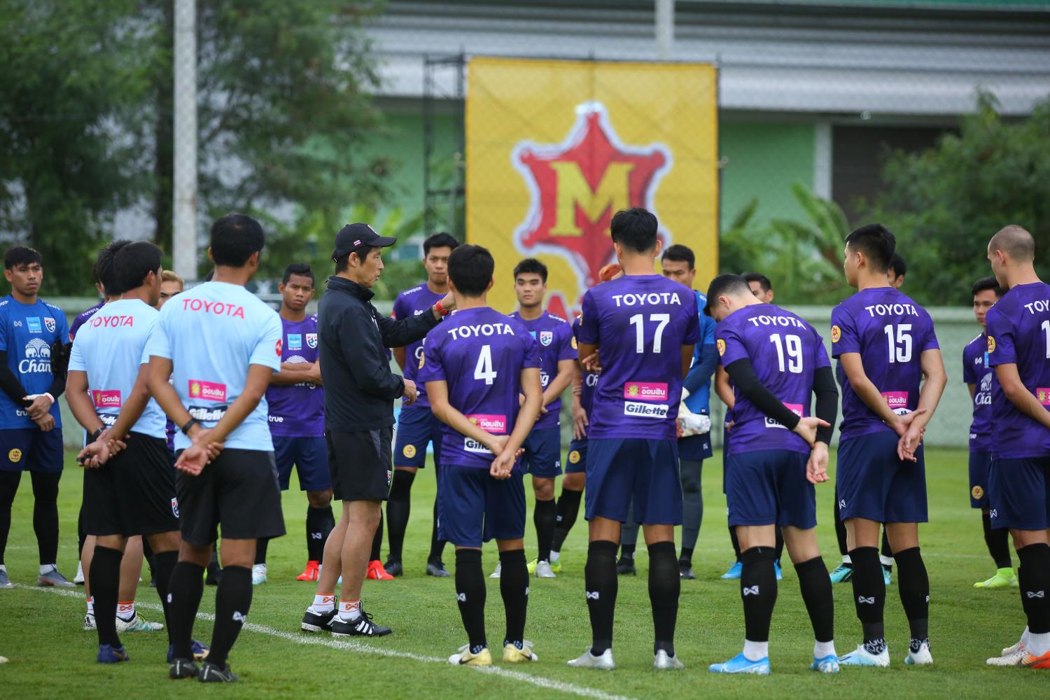 Ảnh bài viết ĐT Thái Lan hé lộ chiến thuật dùng hàng tiền vệ bóp nghẹt đối thủ