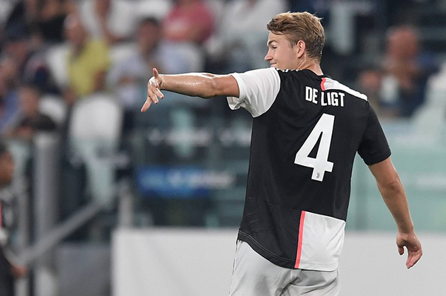 HLV Martusciello bảo vệ De Ligt sau màn ra mắt không như ý