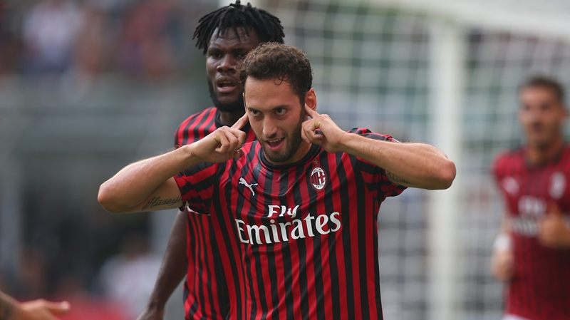 Sao Thổ Nhĩ Kỳ lập công, AC Milan nhẹ nhàng đánh bại Brescia