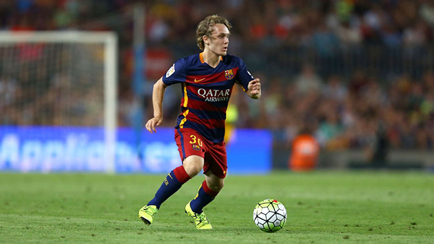Cựu sao trẻ Barcelona trở thành đồng đội với Đoàn Văn Hậu