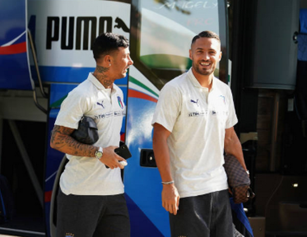 Ảnh bài viết Ngày đầu tập trung, dàn sao Italia đã phải 'đi học'