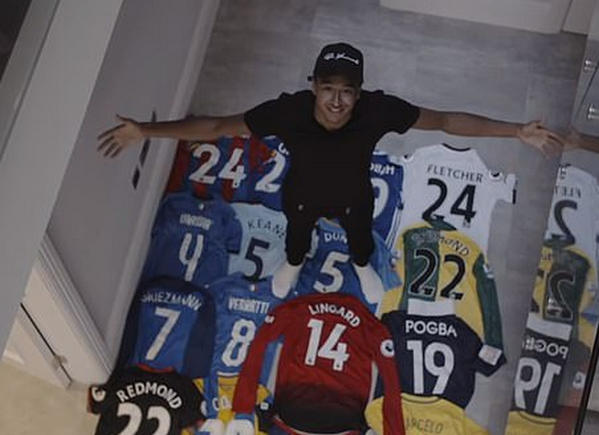 Ảnh bài viết Khoe bộ sưu tập áo đấu, Lingard tiết lộ luôn cầu thủ yêu thích nhất