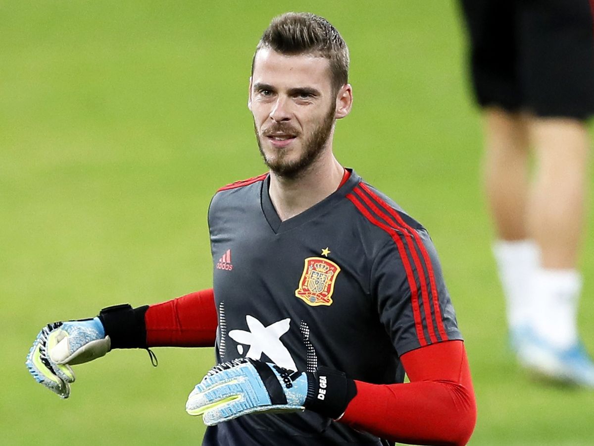 CĐV: "De Gea chỉ là kẻ lau găng cho cậu ấy"