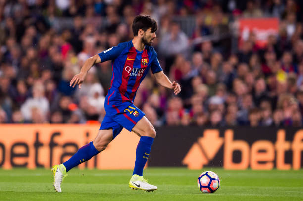 3 chữ ký tệ hại nhất của Barcelona trong những năm qua