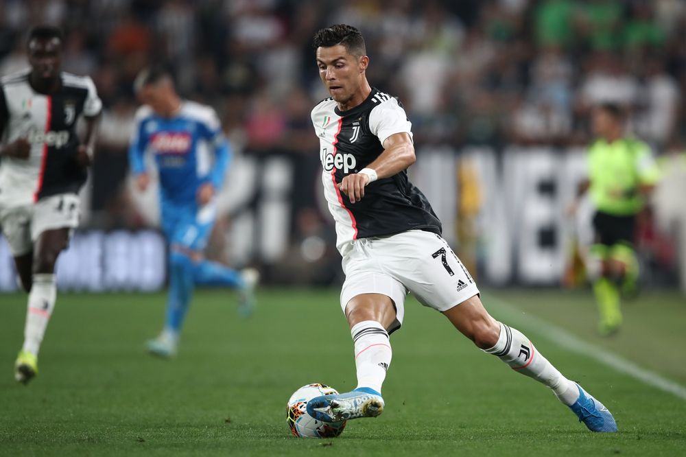 SỐC! Choáng với tốc độ đo được của 'ông già' Ronaldo tại Serie A