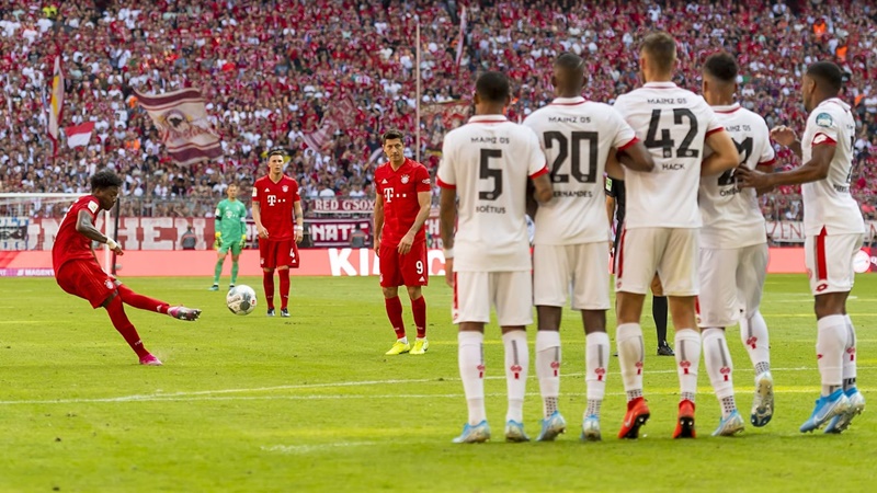 Đẳng cấp thể hiện, ngôi sao đa năng được Bayern vinh danh