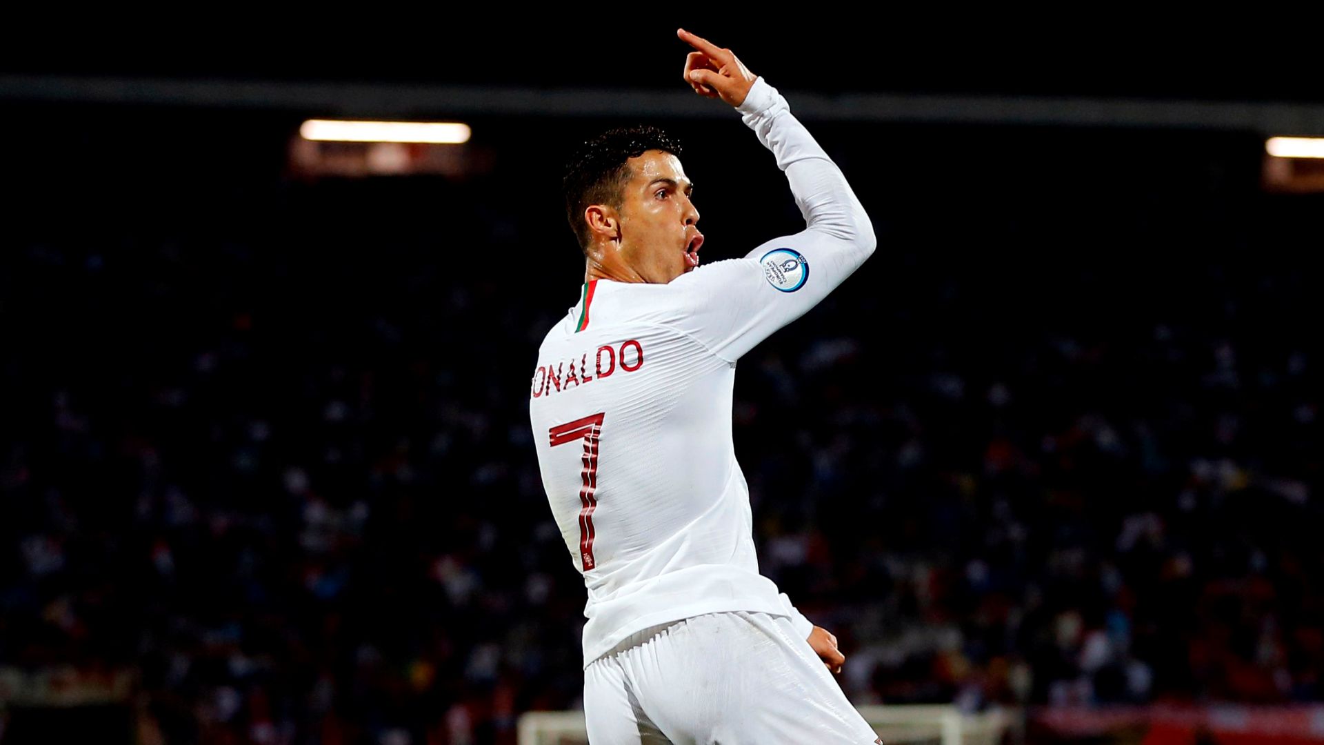 Ảnh bài viết CHOÁNG! Ronaldo và những con số không tưởng cùng ĐT Bồ Đào Nha