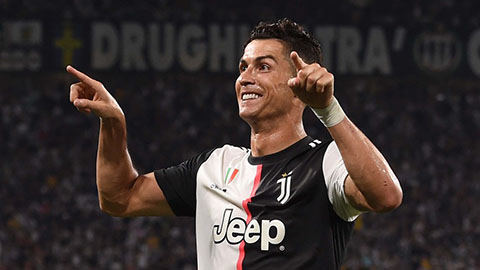 Mourinho: "Khi Ronaldo 50 tuổi, FIFA sẽ làm 1 điều với cậu ấy"