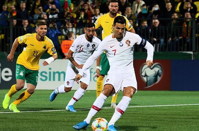 Ronaldo lập cú poker đẳng cấp tại vòng loại EURO 2020