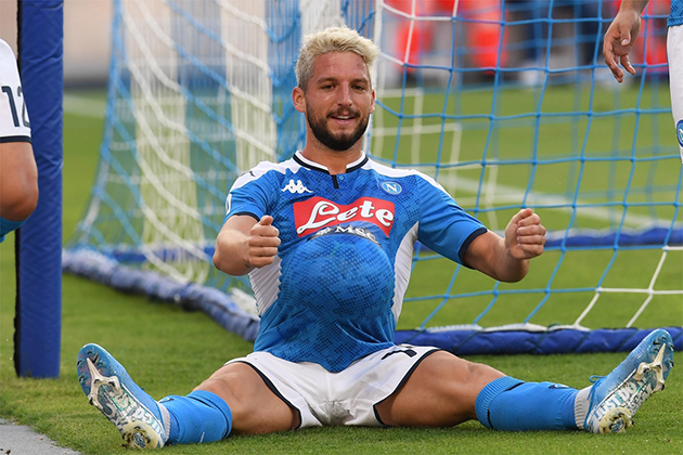 Bị vợ 'chửi', Mertens lên tiếng về pha ăn mừng ở trận gặp Sampdoria
