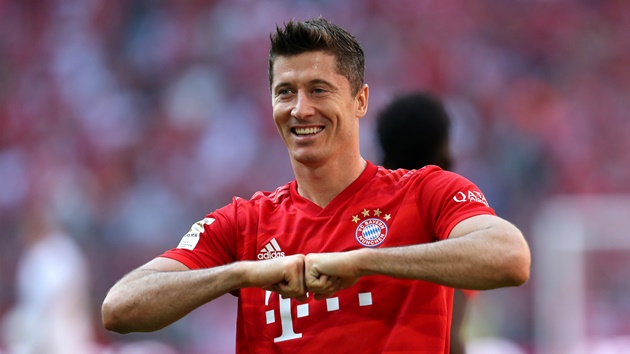 Nổ súng ầm ầm, 'Trọng pháo' Bayern được đồng đội khen nức nở