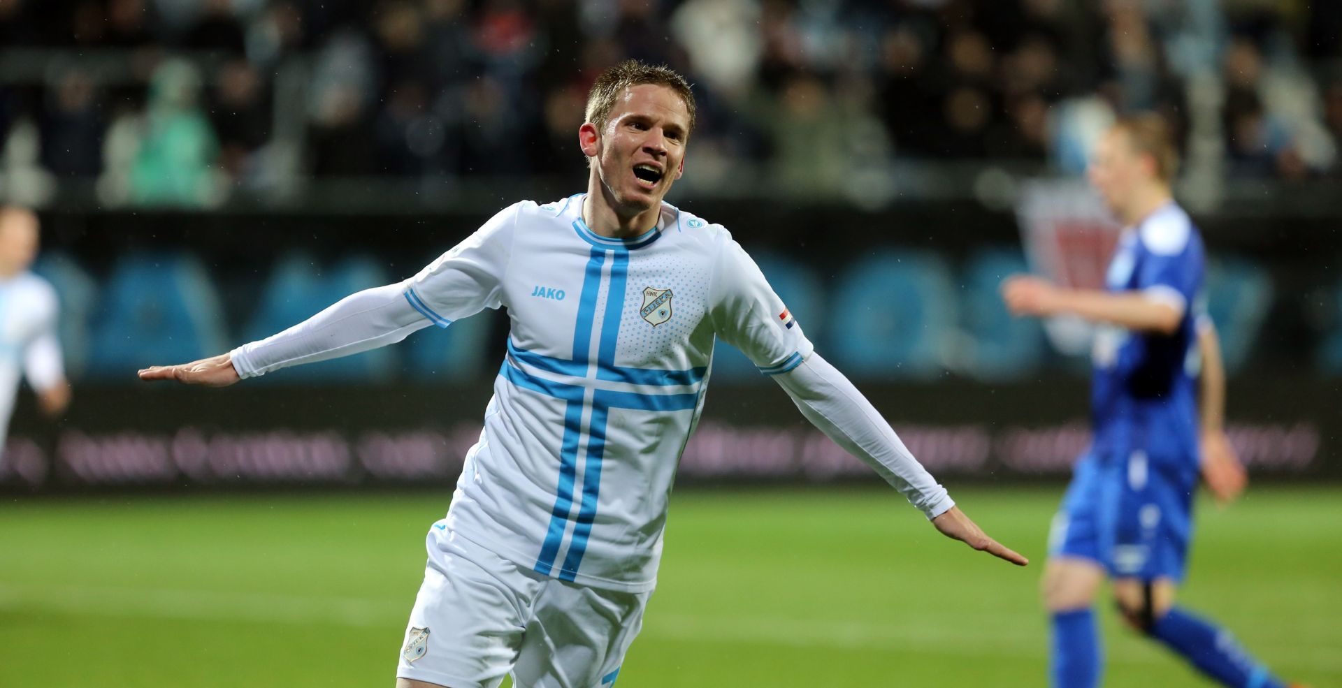 Man Utd chuẩn bị đối đầu một con "quái vật" tại Astana