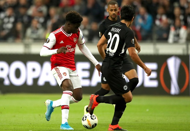 Sao mai Arsenal tỏa sáng, huyền thoại nói câu 'điên rồ' về Pepe