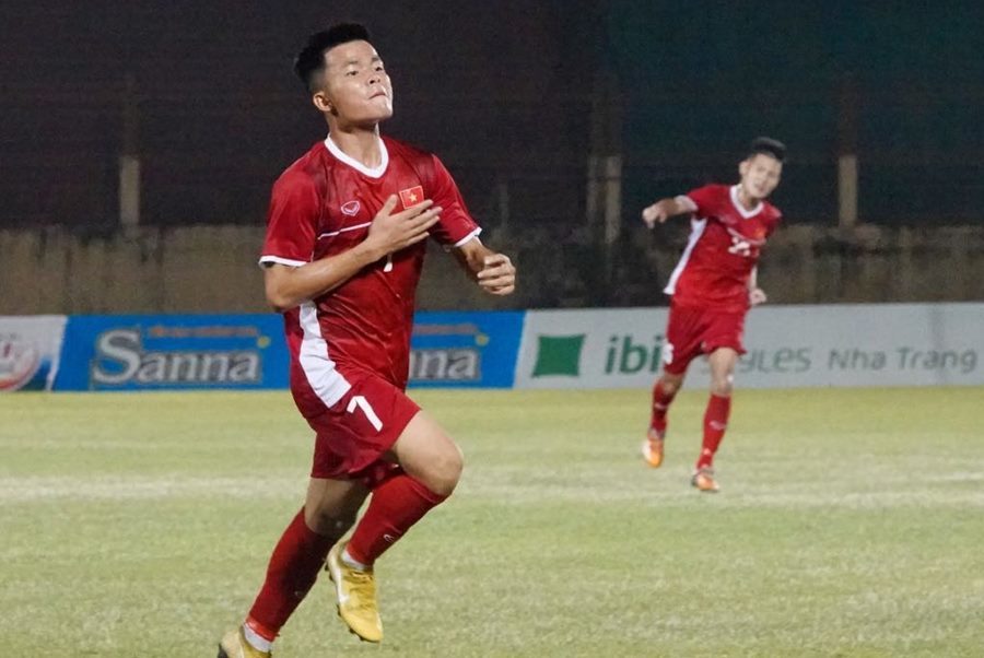 Sao trẻ SLNA thần tượng người đàn anh Công Phượng