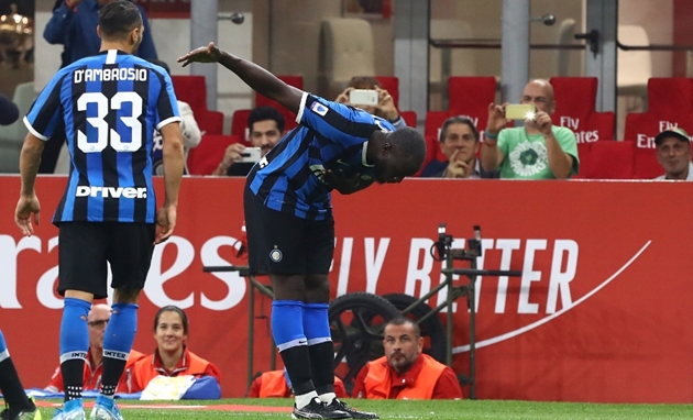 Ảnh bài viết Lukaku tiếp tục “nổ súng” và đây là phản ứng của Conte
