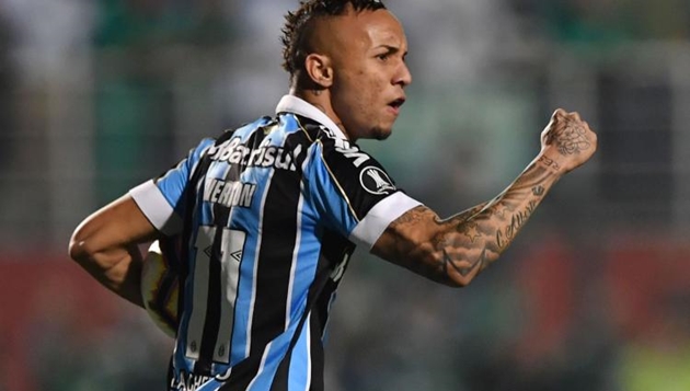 AC Milan chú ý, Gremio đã ra giá bán "khao khát của Arsenal"