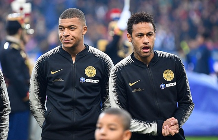 "Cậu ta làm nhiều trò ngớ ngẩn nhưng vẫn giỏi hơn Mbappe"