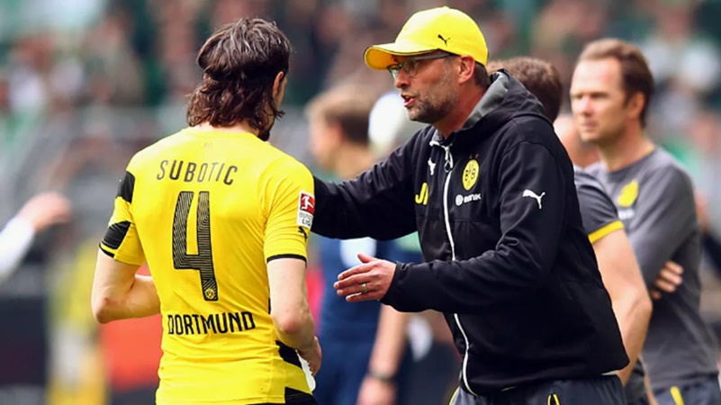 Chủ nhân 2 chiếc đĩa bạc mở lòng về Bundesliga và Klopp