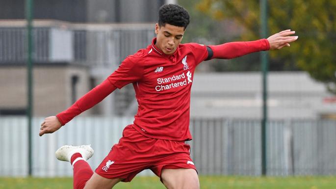 Những "ngọc quý" Liverpool sắp trình làng là ai?