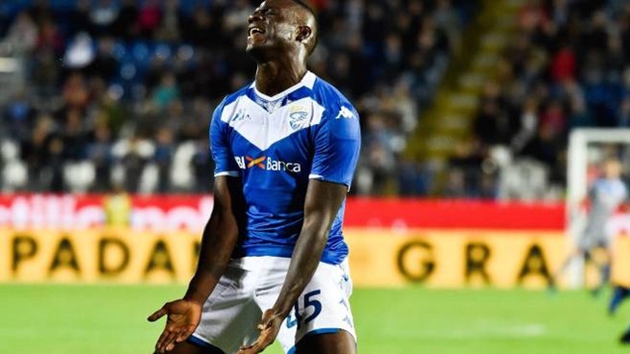 Ảnh bài viết Trước trận gặp Juventus, “ngựa chứng” Balotelli có hành động lạ