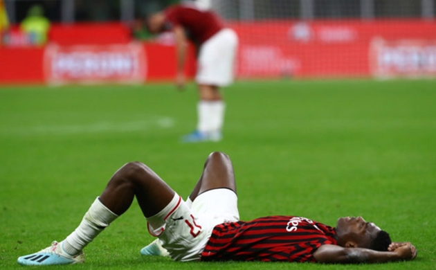 Viết cho AC Milan: Và giờ anh biết chuyện tình mình chẳng còn gì 