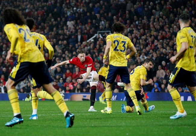 'Họ bỏ mặc Tominay và Lingard...'