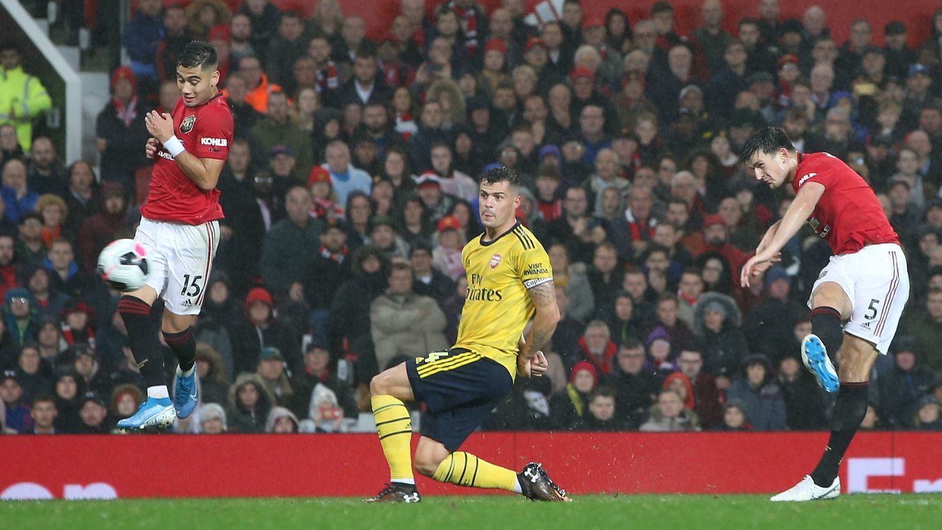 Ảnh bài viết Khoảnh khắc Maguire hóa "hitman", hàng công Man Utd coi như đã chết