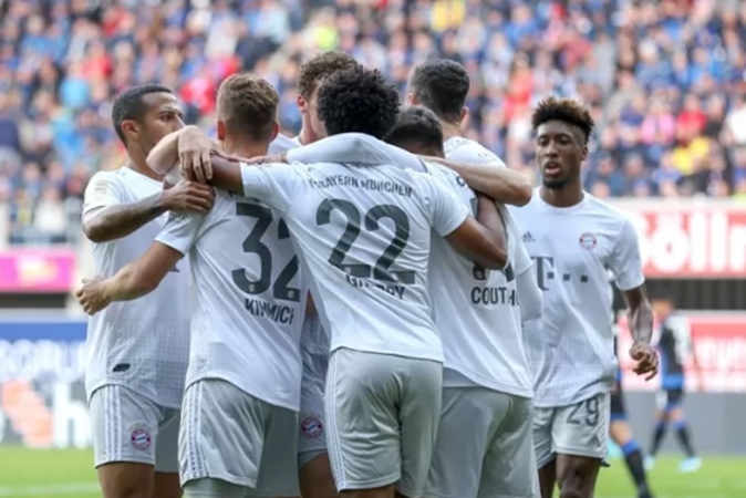 Những điểm nhấn quan trọng nhất vòng 6 Bundesliga: Ngôi đầu đổi chủ