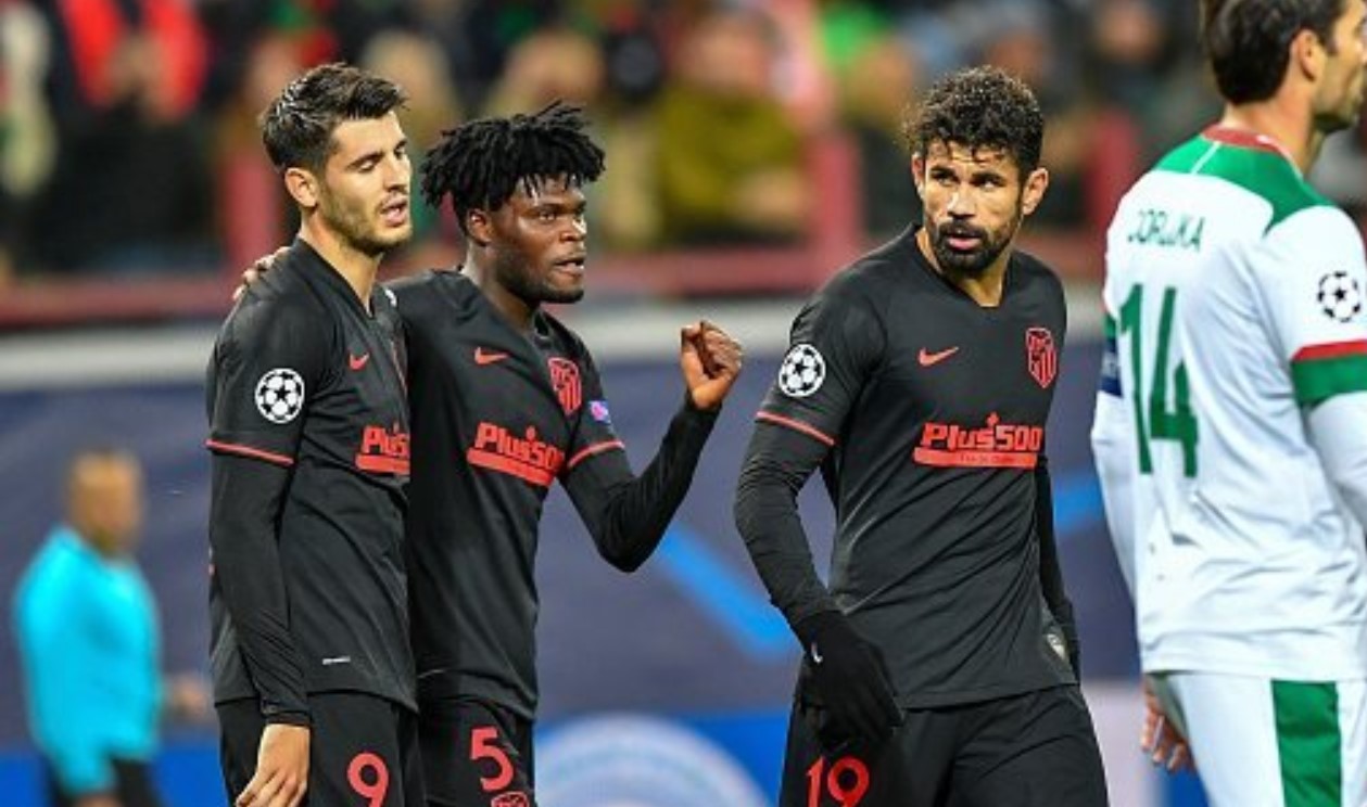"Cậu ấy là ông chủ, là lá bùa của Atletico"