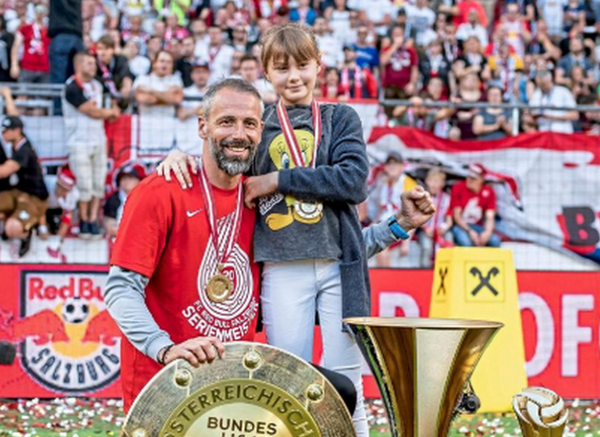 CLB sút tung lưới Liverpool 3 lần đang 'chi phối' mạnh mẽ top 4 Bundesliga