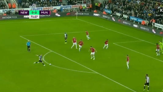 Tuyến 2 của Man Utd ở đâu trong bàn thua trước Newcastle? 